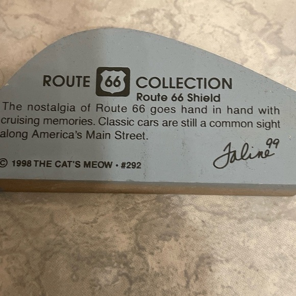 The Cat's Meow Village Route 66 Series, 1998 No. 292 Route 66 Shield with Car - Picture 7 of 9